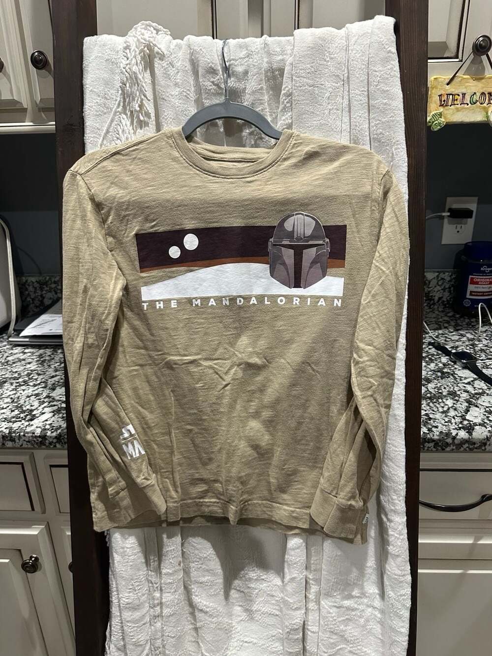 Gap Star Wars The Mandalorian Long Sleeve Graphic T-Shirt